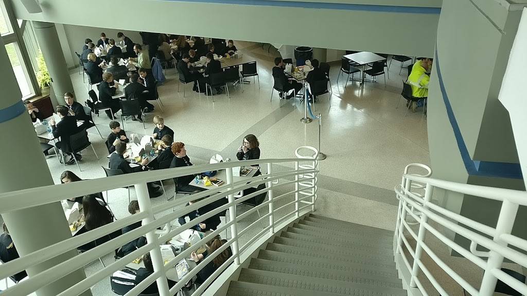 Breakers Dining Hall | restaurant | Clocktower Dr, Kirtland, OH 44094, USA | 4405257280 OR +1 440-525-7280