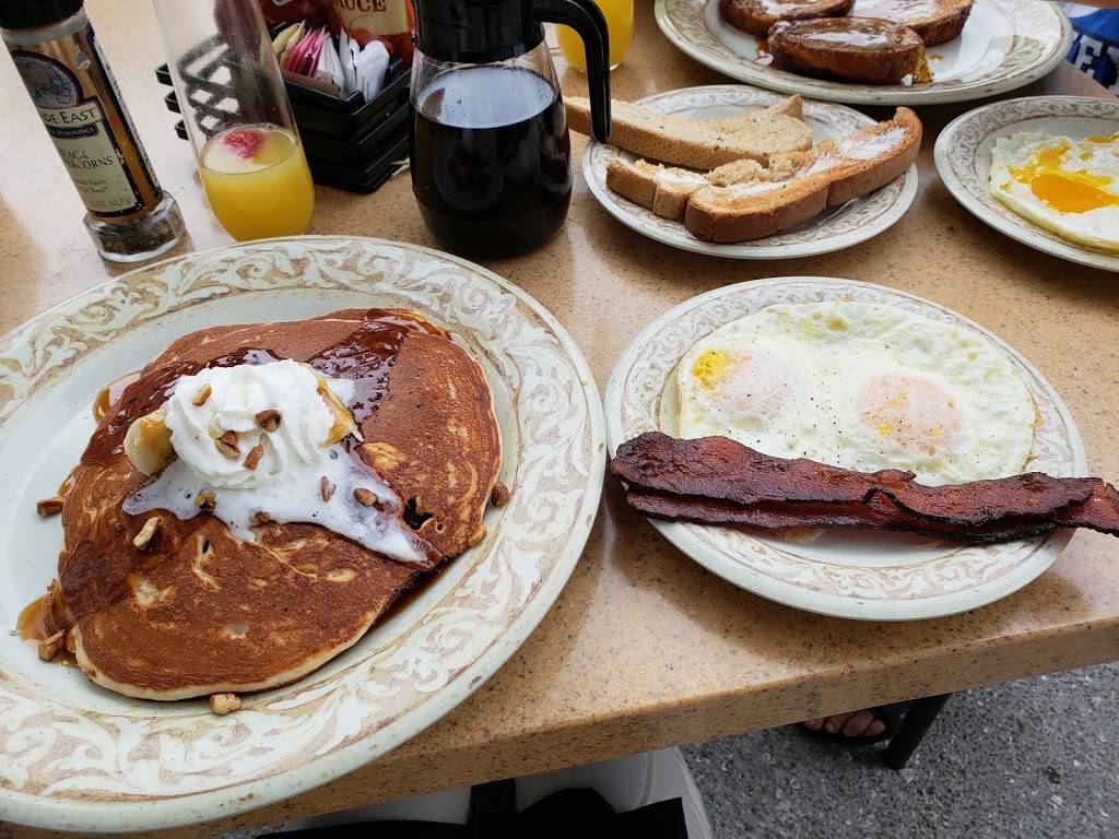 Another Broken Egg Cafe | cafe | 470 Poinsettia Ave, Clearwater Beach, FL 33767, USA | 7272404682 OR +1 727-240-4682