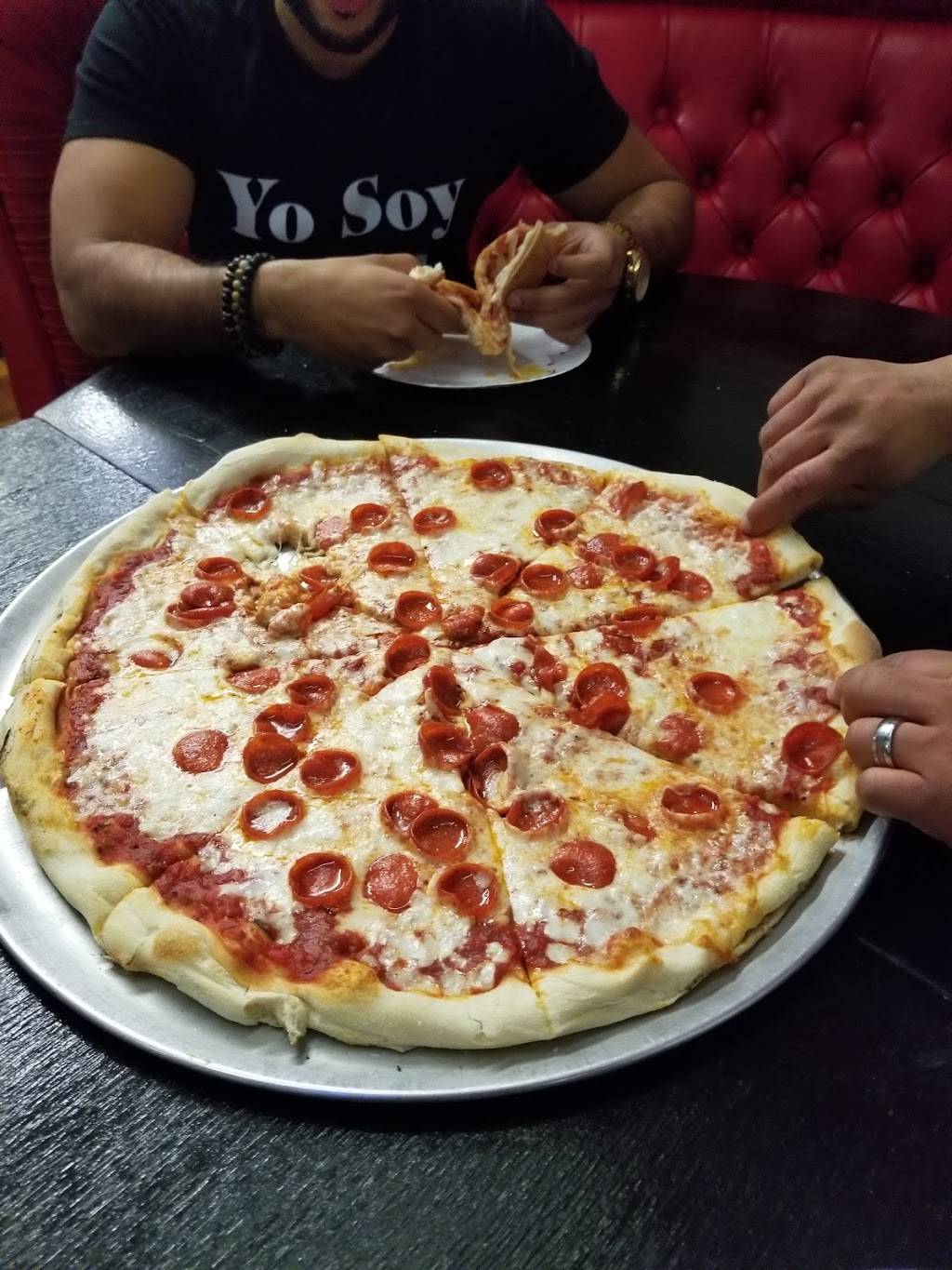 SoPies NY Pizzeria | restaurant | 130 W New Hampshire Ave, Southern Pines, NC 28387, USA | 9107251092 OR +1 910-725-1092