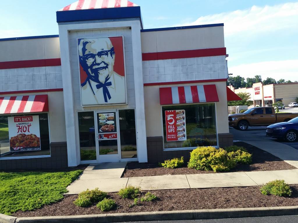 KFC | restaurant | 2 Trace Fork Blvd, South Charleston, WV 25309, USA | 3047449550 OR +1 304-744-9550