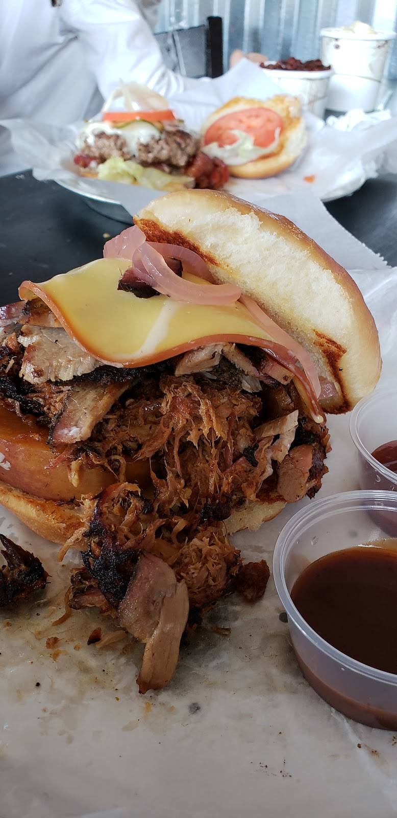 Bonetown Burgers & BBQ | restaurant | 39 Phenix Ave, Cranston, RI 02920, USA | 4012700714 OR +1 401-270-0714