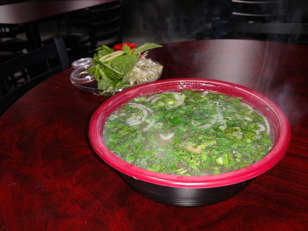 The Warehouse WiFi Market | restaurant | 1241 W Airport Blvd, Sanford, FL 32773, USA | 3212996960 OR +1 321-299-6960