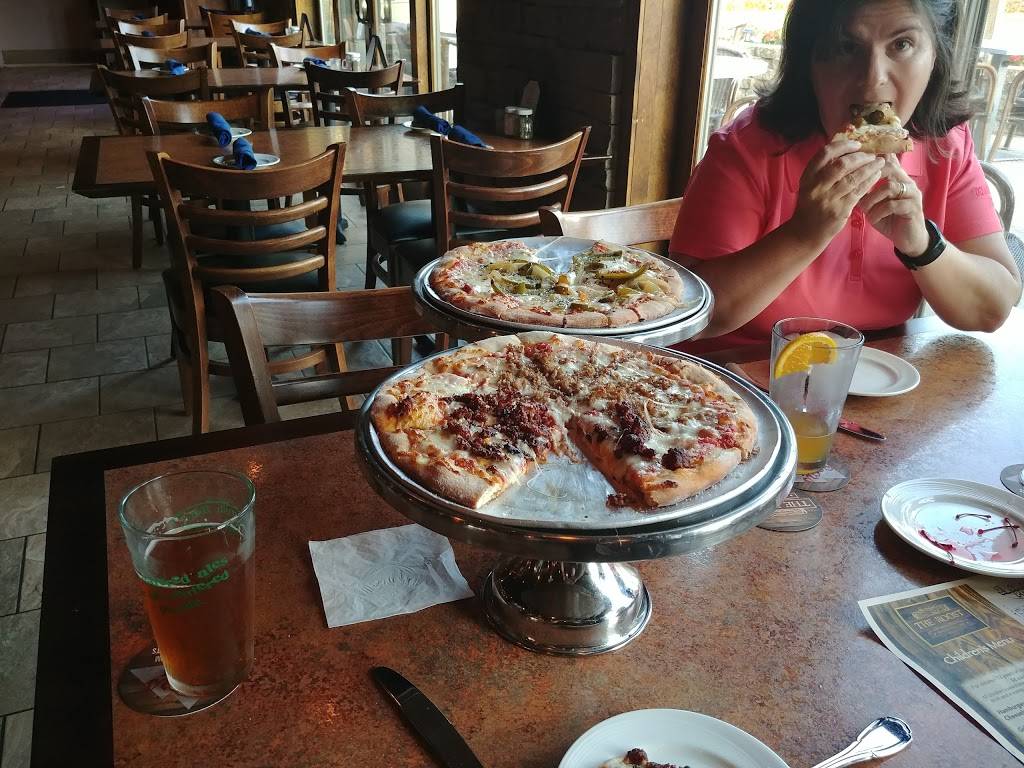 The Roost | restaurant | 181 County Rd 539, Cream Ridge, NJ 08514, USA | 6092082500 OR +1 609-208-2500