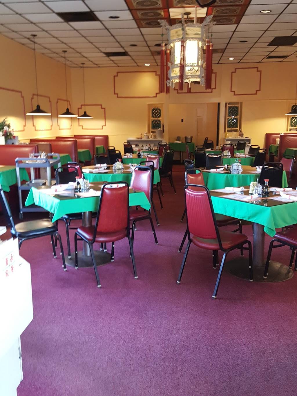 Wing Hong Restaurant | restaurant | 18203 W 10 Mile Rd, Southfield, MI 48075, USA | 2485695527 OR +1 248-569-5527