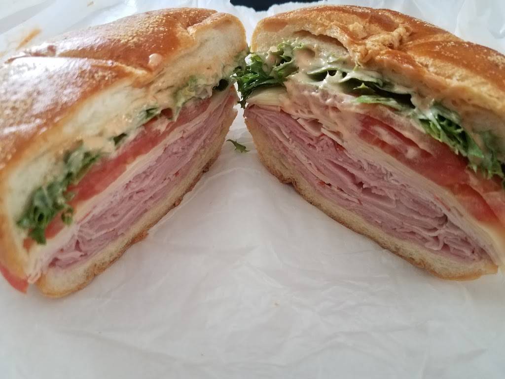 City Line Delicatessen | restaurant | 573 N Broadway, White Plains, NY 10603, USA | 9149490125 OR +1 914-949-0125