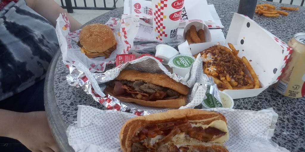 Rallys | restaurant | 1330 E Pacheco Blvd, Los Banos, CA 93635, USA | 2098261946 OR +1 209-826-1946