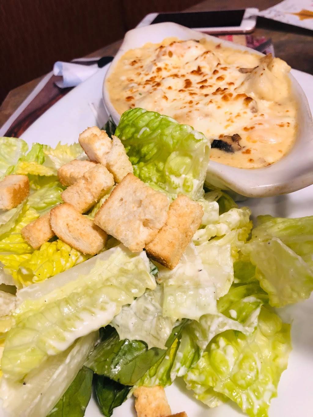 Mikes | restaurant | 1150c Rue Volta, Boucherville, QC J4B 7A2, Canada | 4506411524 OR +1 450-641-1524