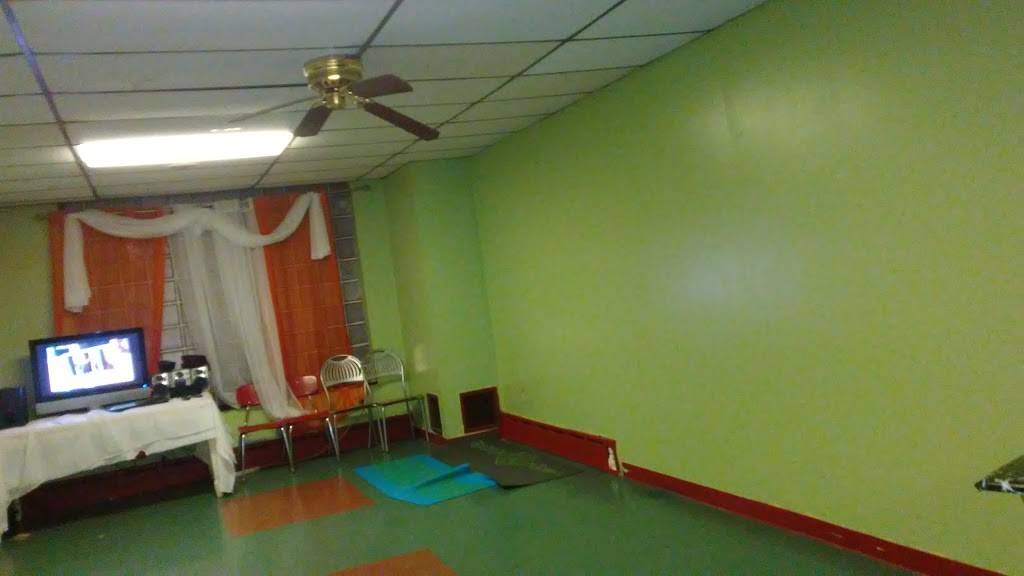 Tacks Sandwich Shop | meal takeaway | 1600 Cotton St, Reading, PA 19606, USA | 6103735002 OR +1 610-373-5002