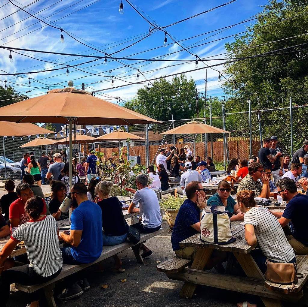 Smith & Lentz Brewing | restaurant | 903 Main St, Nashville, TN 37206, USA | 6154362195 OR +1 615-436-2195