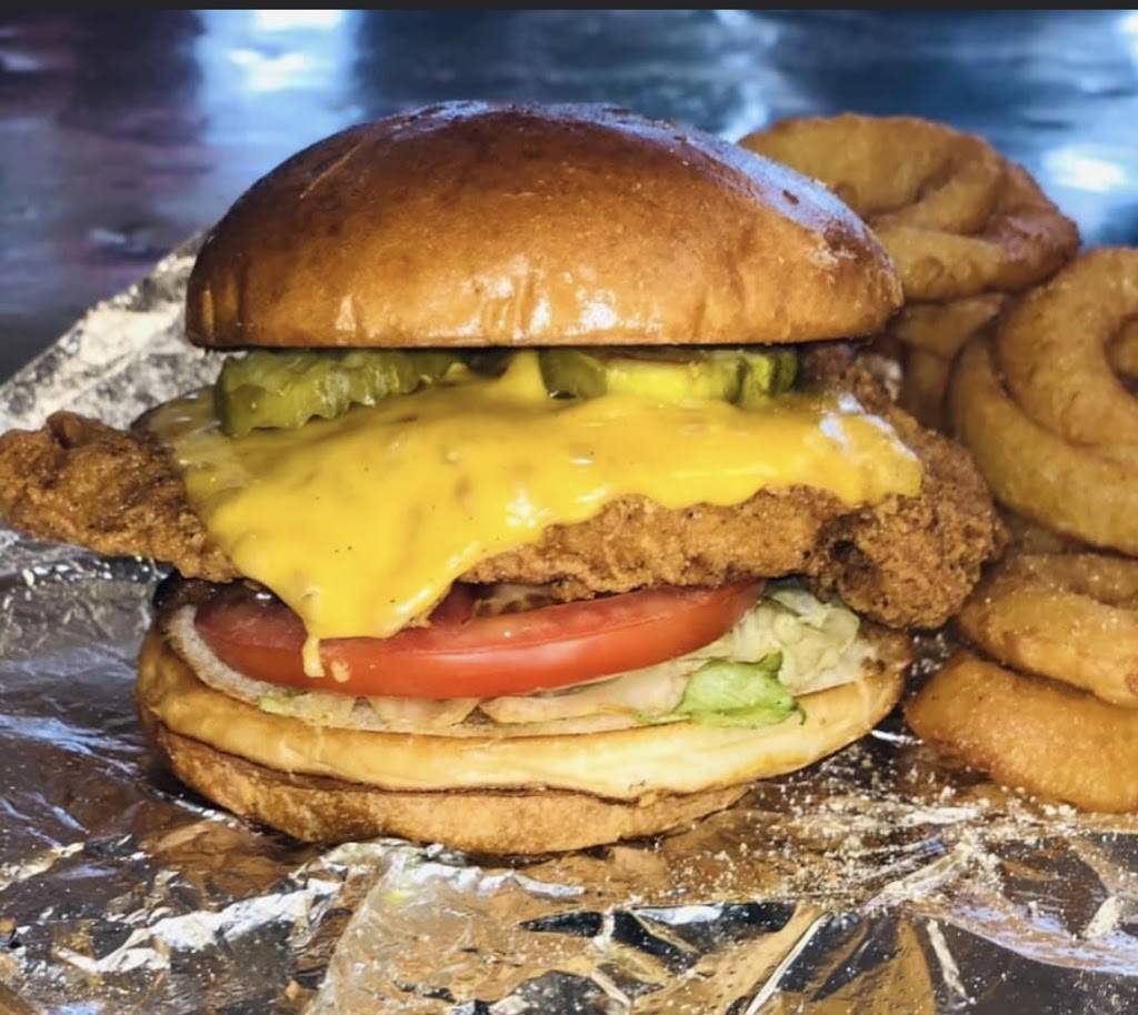 Its SlapN | restaurant | 3418 Pleasant Grove Rd, Lansing, MI 48910, USA | 5179770630 OR +1 517-977-0630