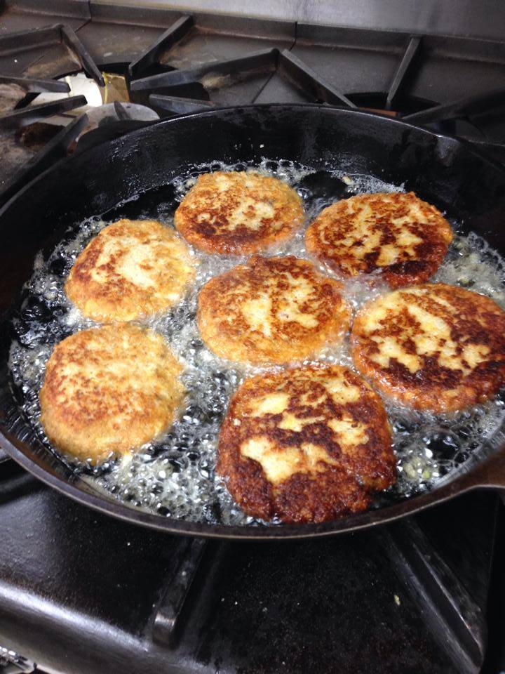 Nicks Country Cafe | cafe | 1643 Old U.S. 24, Huntington, IN 46750, USA | 2603564849 OR +1 260-356-4849