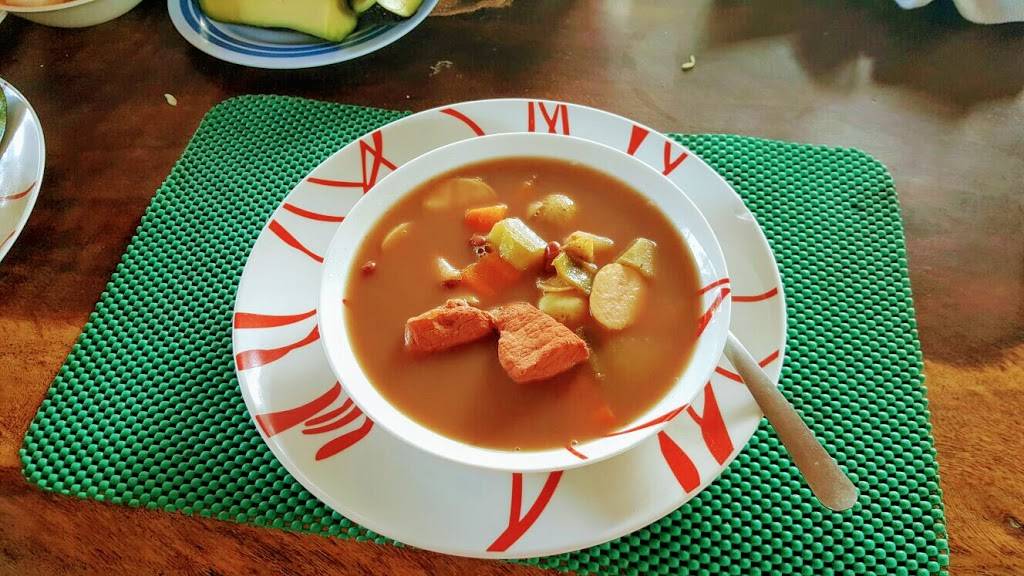 La Familia Restaurant And Pupuseria | restaurant | Yorkshire Plaza, 16427 W Little York Rd, Houston, TX 77084, USA | 8326747757 OR +1 832-674-7757