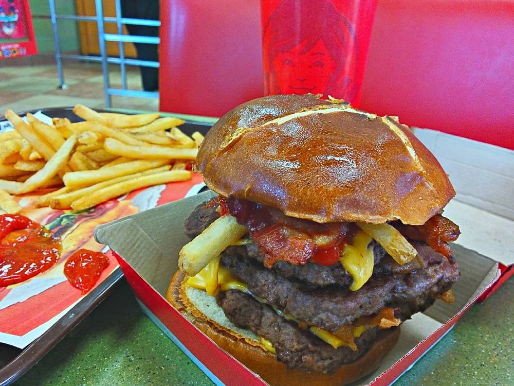 Wendys | restaurant | 300 Veterans Memorial Blvd, Metairie, LA 70005, USA | 5047777566 OR +1 504-777-7566