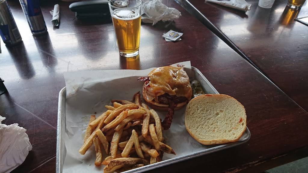 Brixies | restaurant | 9526 Ogden Ave, Brookfield, IL 60513, USA | 7083870050 OR +1 708-387-0050