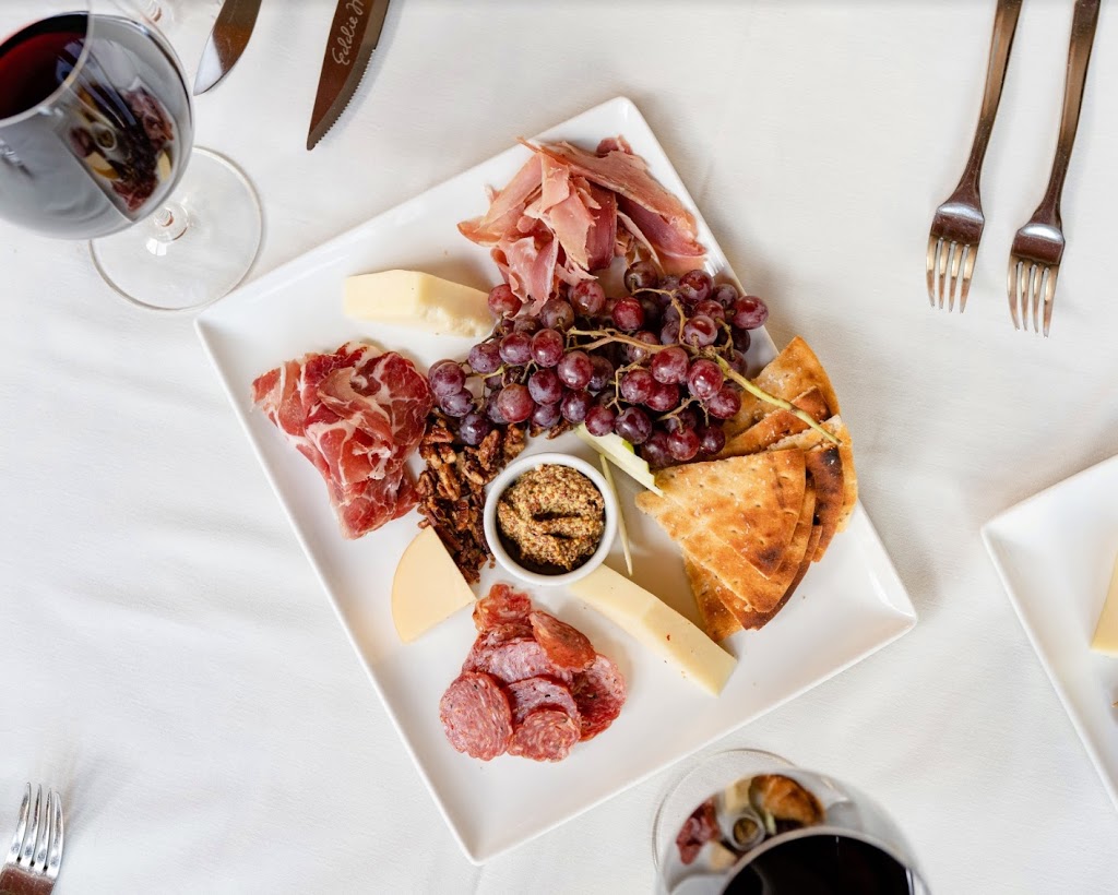 Eddie Merlots - Boston | restaurant | 505 Congress St, Boston, MA 02210, USA | 8572335009 OR +1 857-233-5009