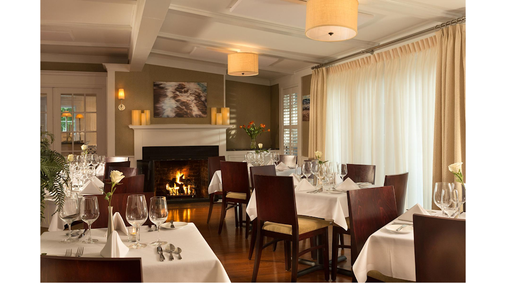 Chatham Wine Bar | restaurant | 359 Main St #2, Chatham, MA 02633, USA | 5089451468 OR +1 508-945-1468