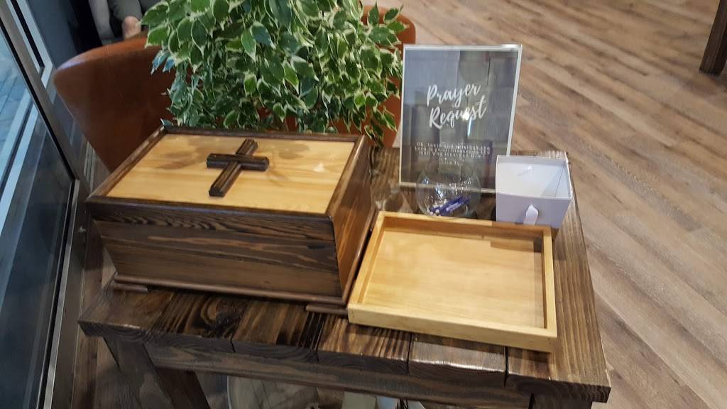 Oceans Cafe | restaurant | 6200 20th St, Vero Beach, FL 32966, USA | 7729073007 OR +1 772-907-3007