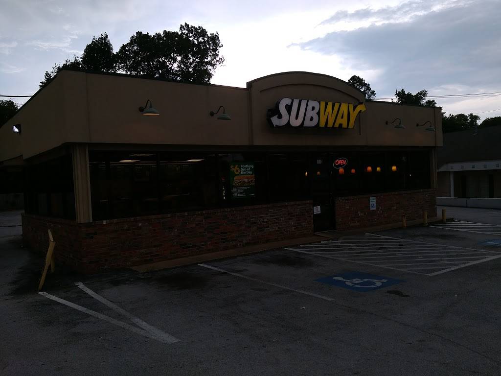 Subway | restaurant | 613 S Beckham Ave, Tyler, TX 75701, USA | 9035922300 OR +1 903-592-2300