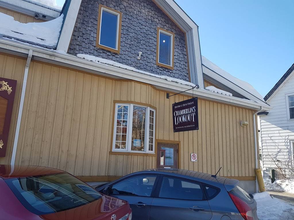 Chamberlins Lookout | restaurant | 804 Chemin Riverside, Wakefield, QC J0X 3G0, Canada | 8194592808 OR +1 819-459-2808