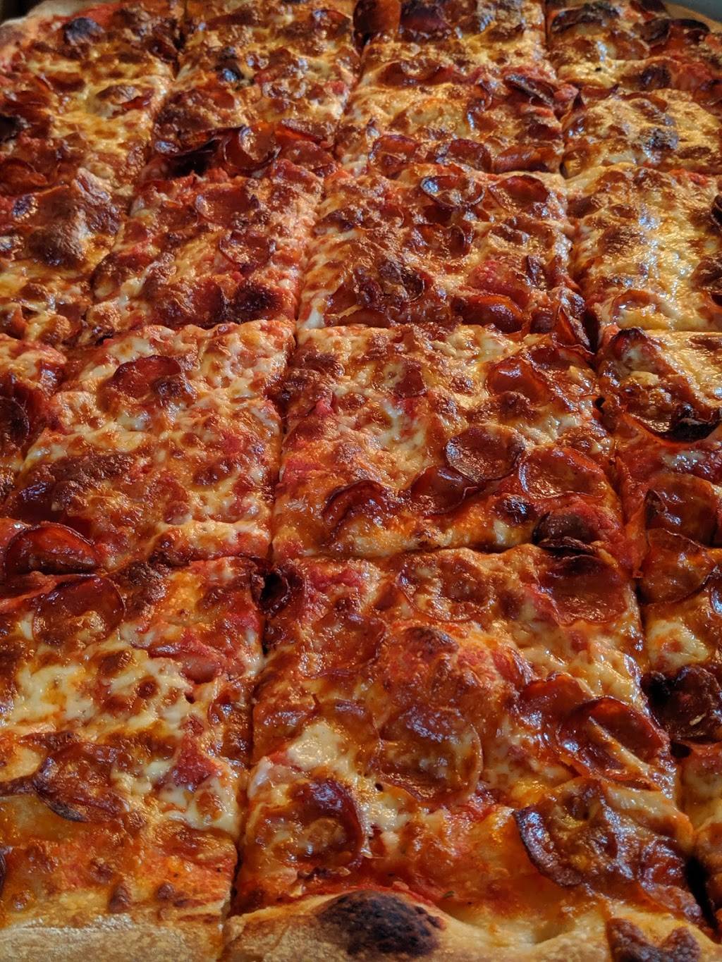 Milanos Pizza | restaurant | 3886 Bloor St W, Etobicoke, ON M9B 1L4, Canada | 4166220222 OR +1 416-622-0222