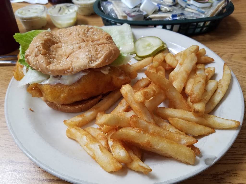 Grand Dimitris Family Dining | restaurant | 25001 Gratiot Ave, Eastpointe, MI 48021, USA | 5867745150 OR +1 586-774-5150