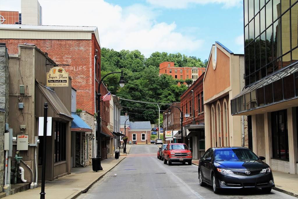 Joyces Place | restaurant | 107 Caroline Ave #1, Pikeville, KY 41501, USA | 6064322783 OR +1 606-432-2783
