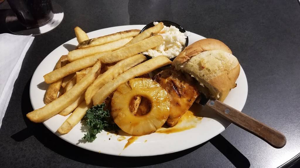 Winking Lizard Tavern | restaurant | 9570 Mentor Ave, Mentor, OH 44060, USA | 4403542968 OR +1 440-354-2968