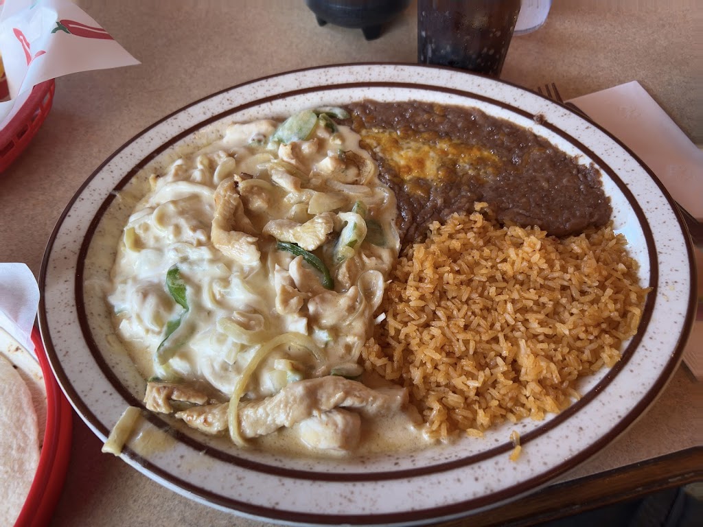 Ayutlas Family Mexican Restaurant | restaurant | 630 E Simcoe Dr, Goldendale, WA 98620, USA | 5097737188 OR +1 509-773-7188