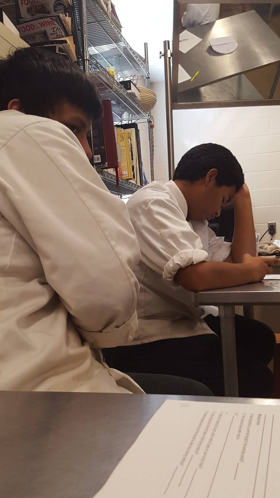 Bistro At the Oaks | restaurant | 2719 Tumbling Creek Rd, Gainesville, GA 30504, USA | 7705323161 OR +1 770-532-3161