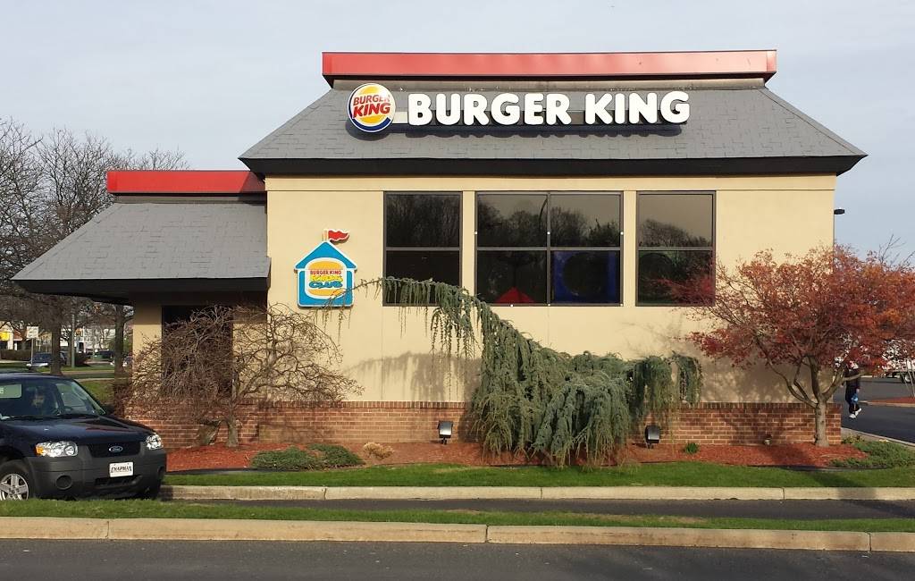Burger King | restaurant | 90 Franklin Mills Blvd, Philadelphia, PA 19154, USA | 2156128330 OR +1 215-612-8330
