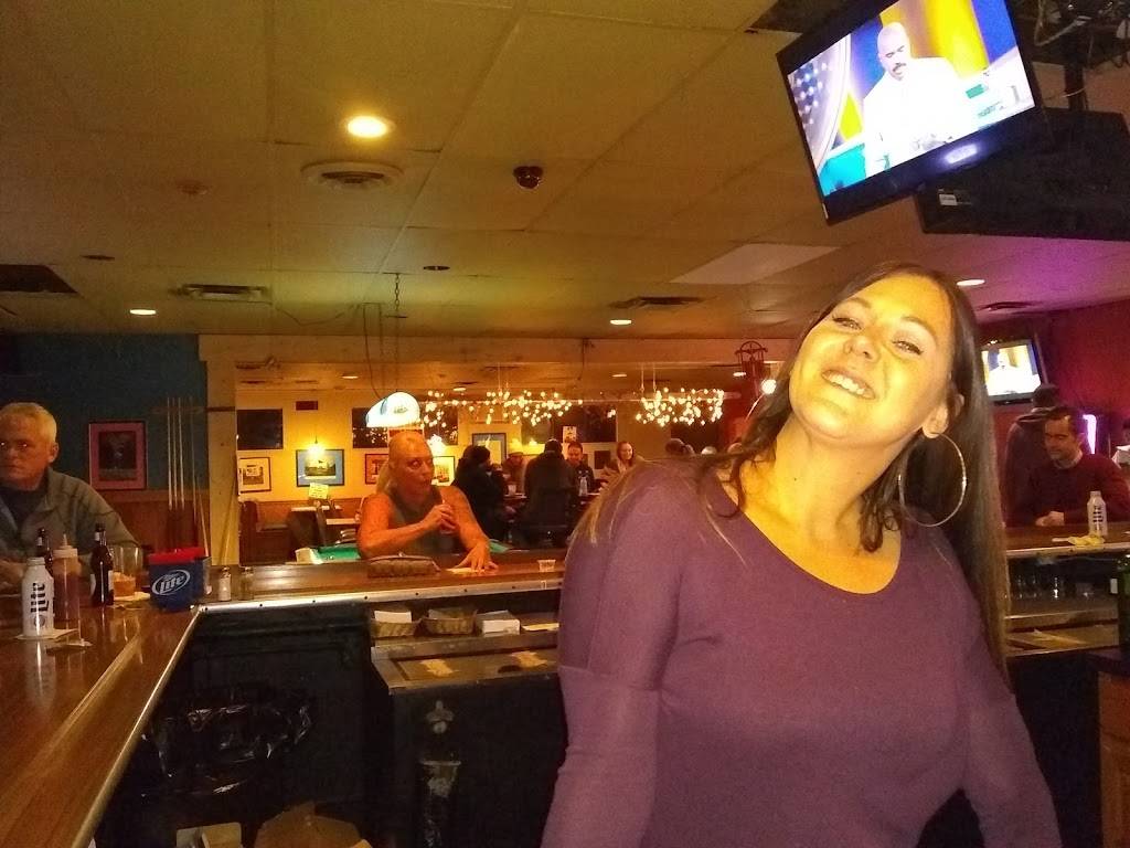 Droopys Bar and Grill | restaurant | 620 Boston Hollow Rd, Elizabeth, PA 15037, USA | 4127518214 OR +1 412-751-8214