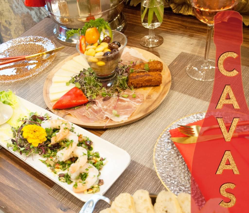 Cavas | restaurant | 401 E Erie St, Milwaukee, WI 53202, USA | 4149309088 OR +1 414-930-9088