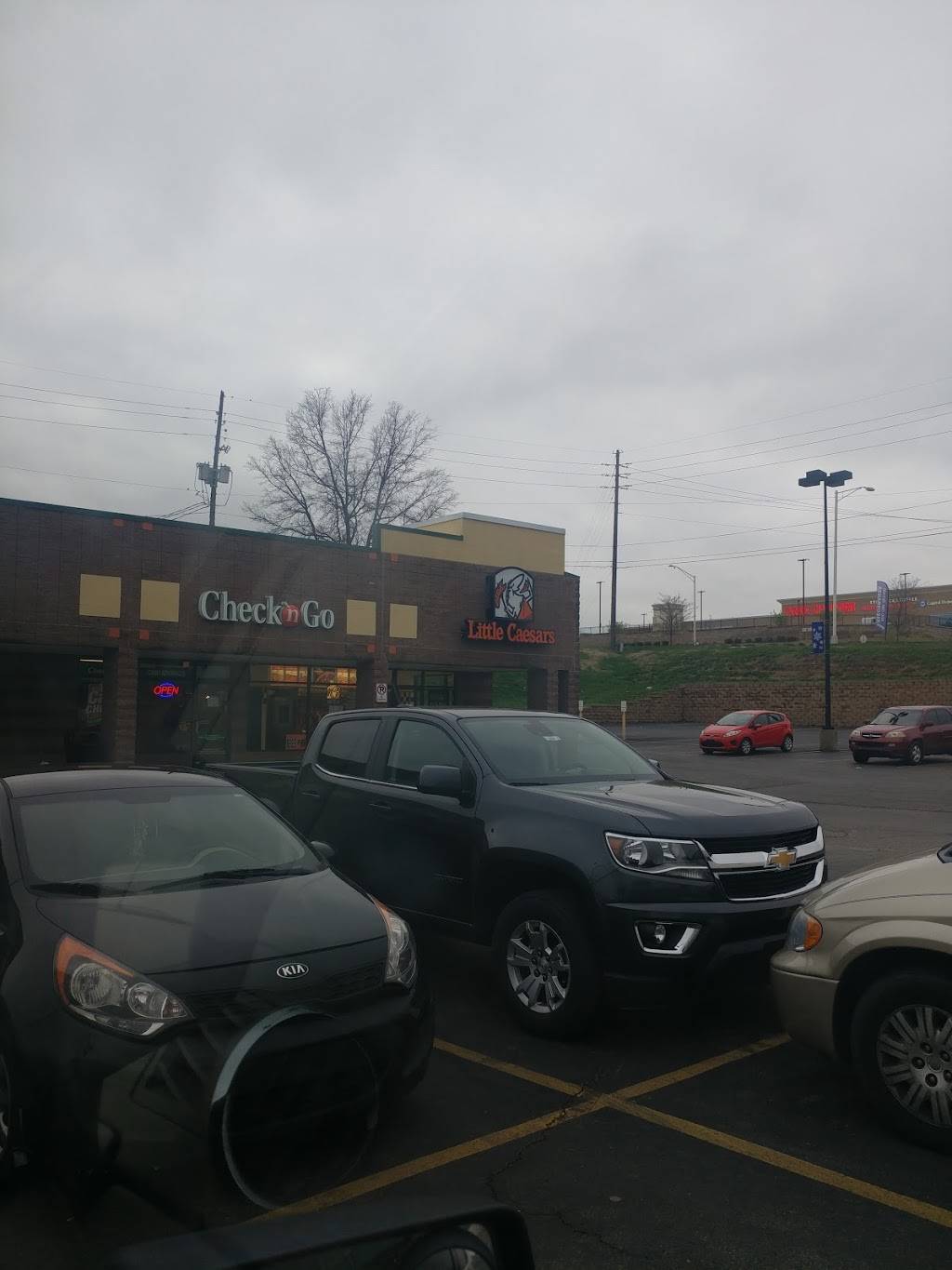 Little Caesars Pizza | meal takeaway | 7569 State Ave, Kansas City, KS 66112, USA | 9137889334 OR +1 913-788-9334