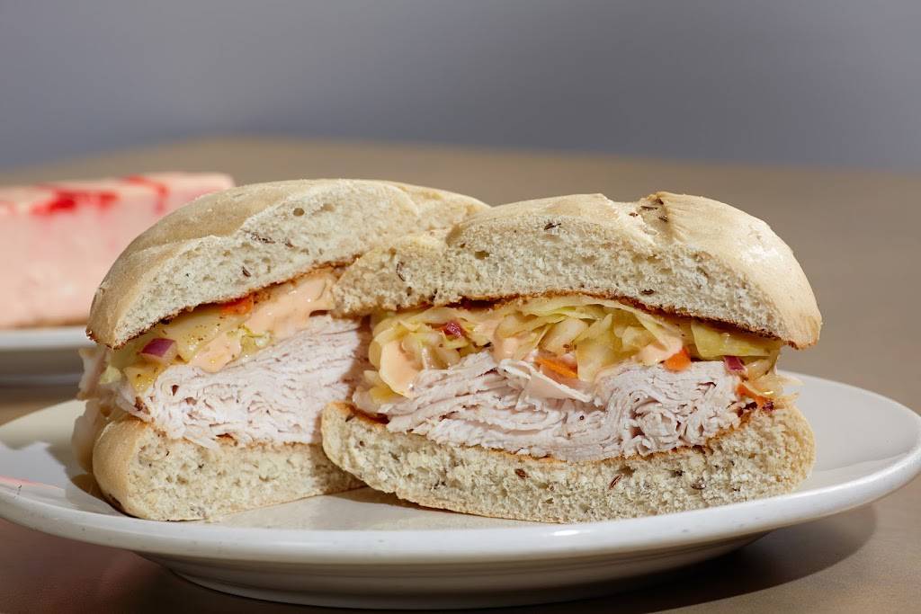 Izzys | meal takeaway | 8179 Princeton Glendale Rd, West Chester Township, OH 45069, USA | 5139427800 OR +1 513-942-7800