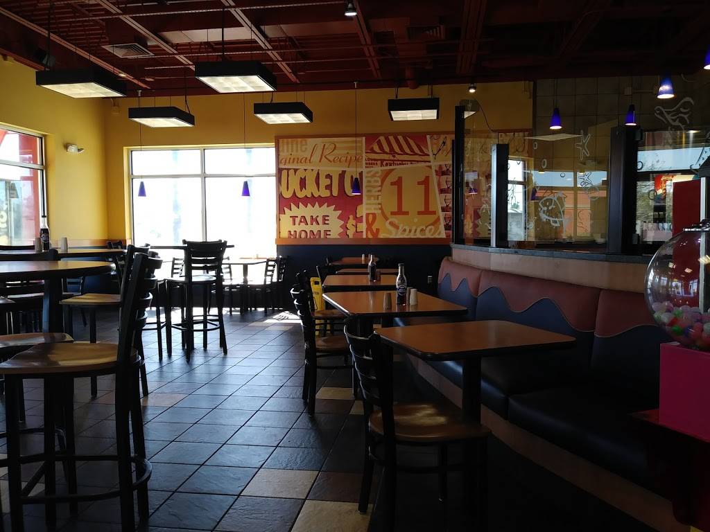 KFC | restaurant | 941 Cedar Lake Rd, Biloxi, MS 39532, USA | 2283924944 OR +1 228-392-4944