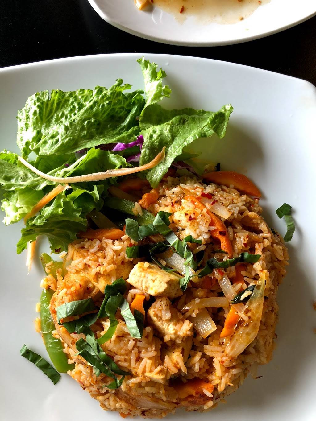 Yais Thai Kitchen | restaurant | 7035 West Grand Parkway South #90, Richmond, TX 77407, USA | 2812012065 OR +1 281-201-2065