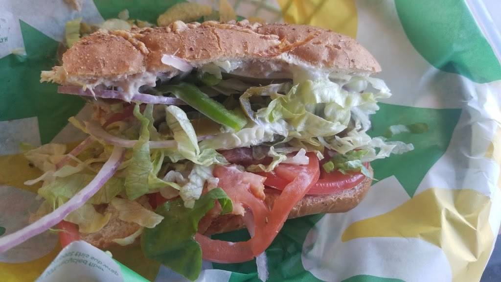 Subway Restaurants | restaurant | 980 N Western Ave, San Pedro, CA 90732, USA | 3105487334 OR +1 310-548-7334