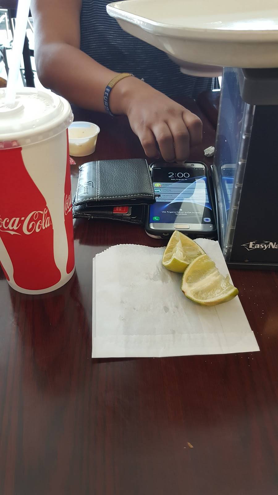 Durango Burger | restaurant | 10810 Prairie Ave, Inglewood, CA 90303, USA | 3106717781 OR +1 310-671-7781