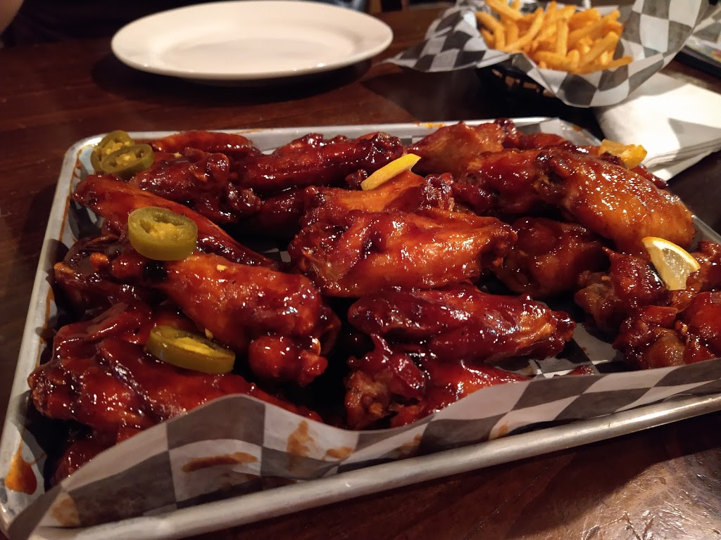 Sticky Fingers Ribhouse - BBQ Downtown Greenville | restaurant | 1 S Main St, Greenville, SC 29601, USA | 8643317427 OR +1 864-331-7427