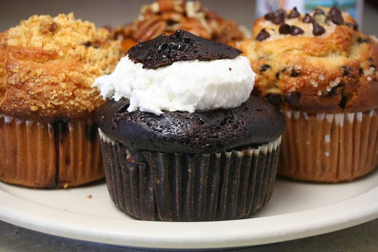 Christophers Restaurant | meal takeaway | 580 Main St, Reading, MA 01867, USA | 7819443663 OR +1 781-944-3663