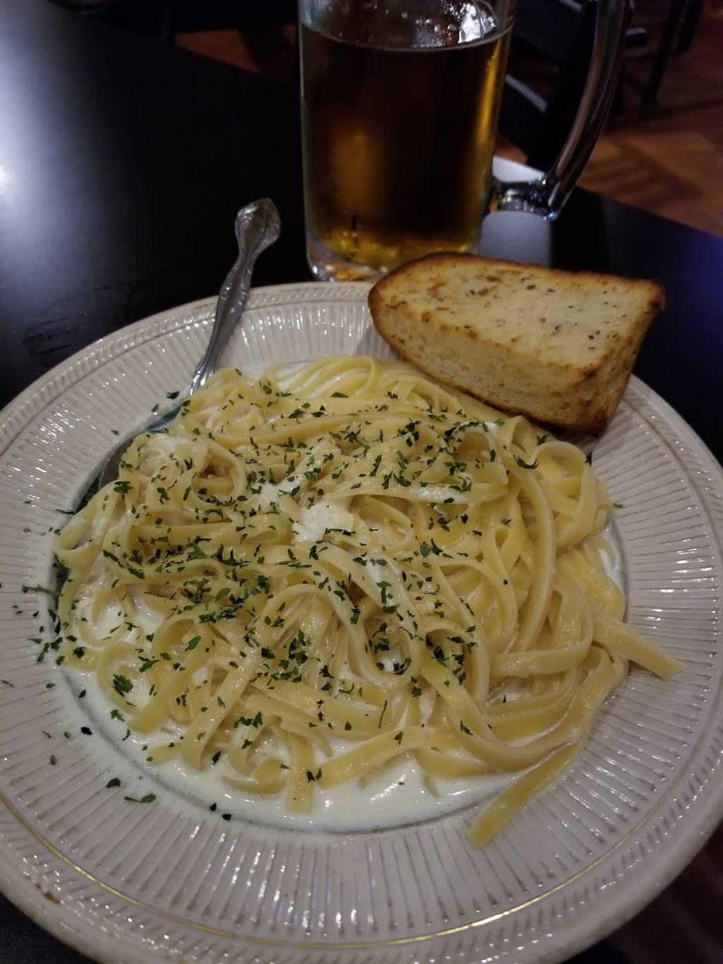 Russos Pizzeria Bar & Grille | restaurant | 6209 Division Ave S, Grand Rapids, MI 49548, USA | 6165347877 OR +1 616-534-7877