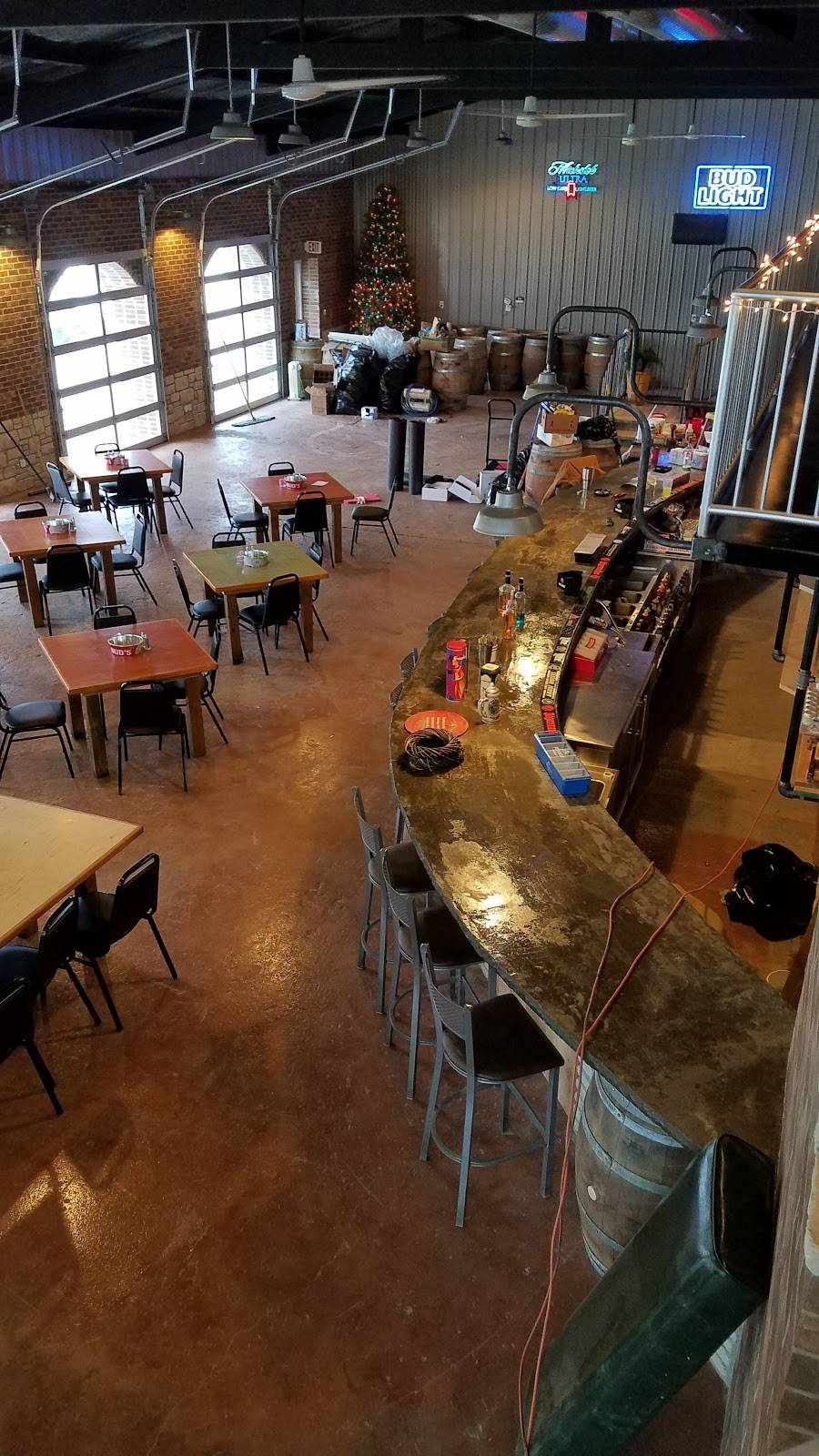 Krooked Moon Distillery | restaurant | 1630 1002, W Franklin Ave, Owensville, MO 65066, USA | 5734373114 OR +1 573-437-3114