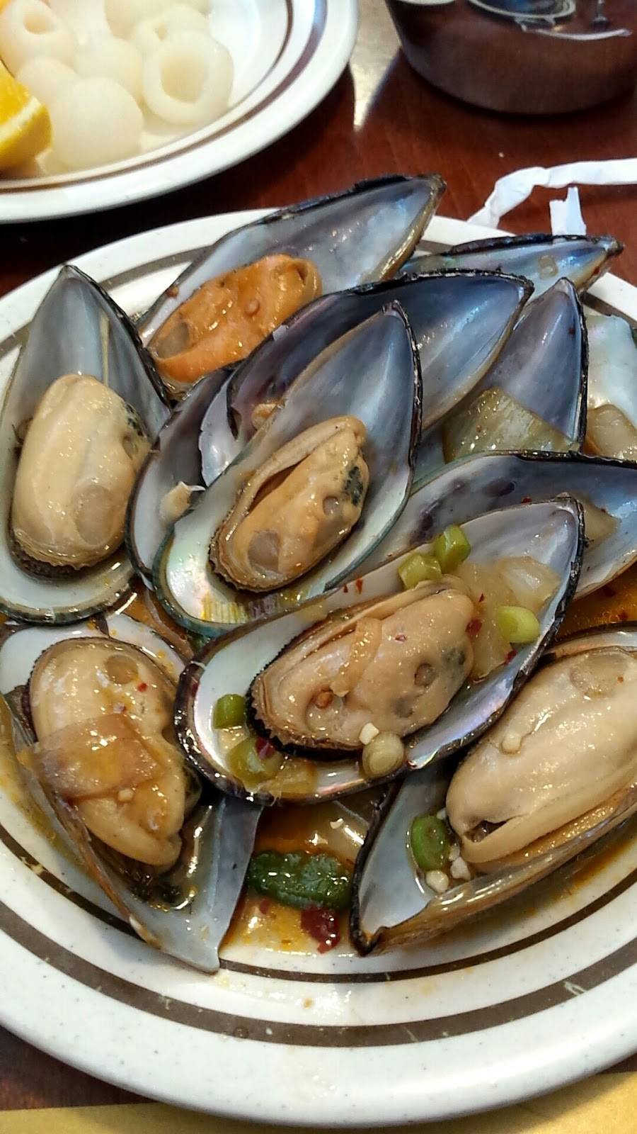 King buffet | restaurant | 227 Eisenhower Dr, Biloxi, MS 39531, USA | 2283880025 OR +1 228-388-0025