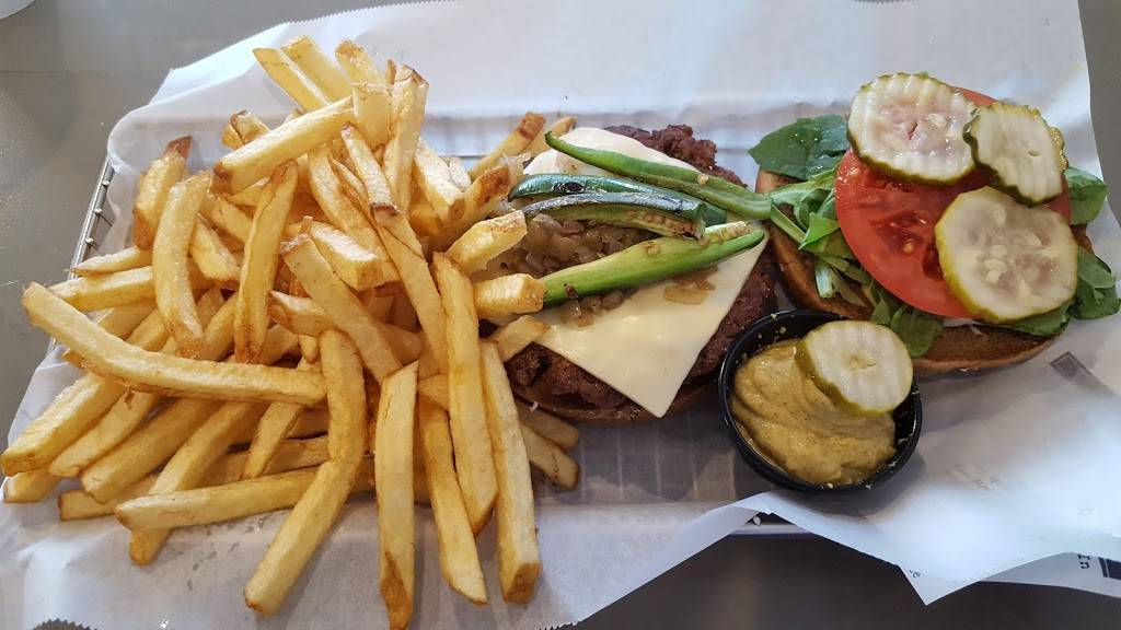 Burger Boss | restaurant | 9571 Valley View St, Cypress, CA 90630, USA | 7142365110 OR +1 714-236-5110