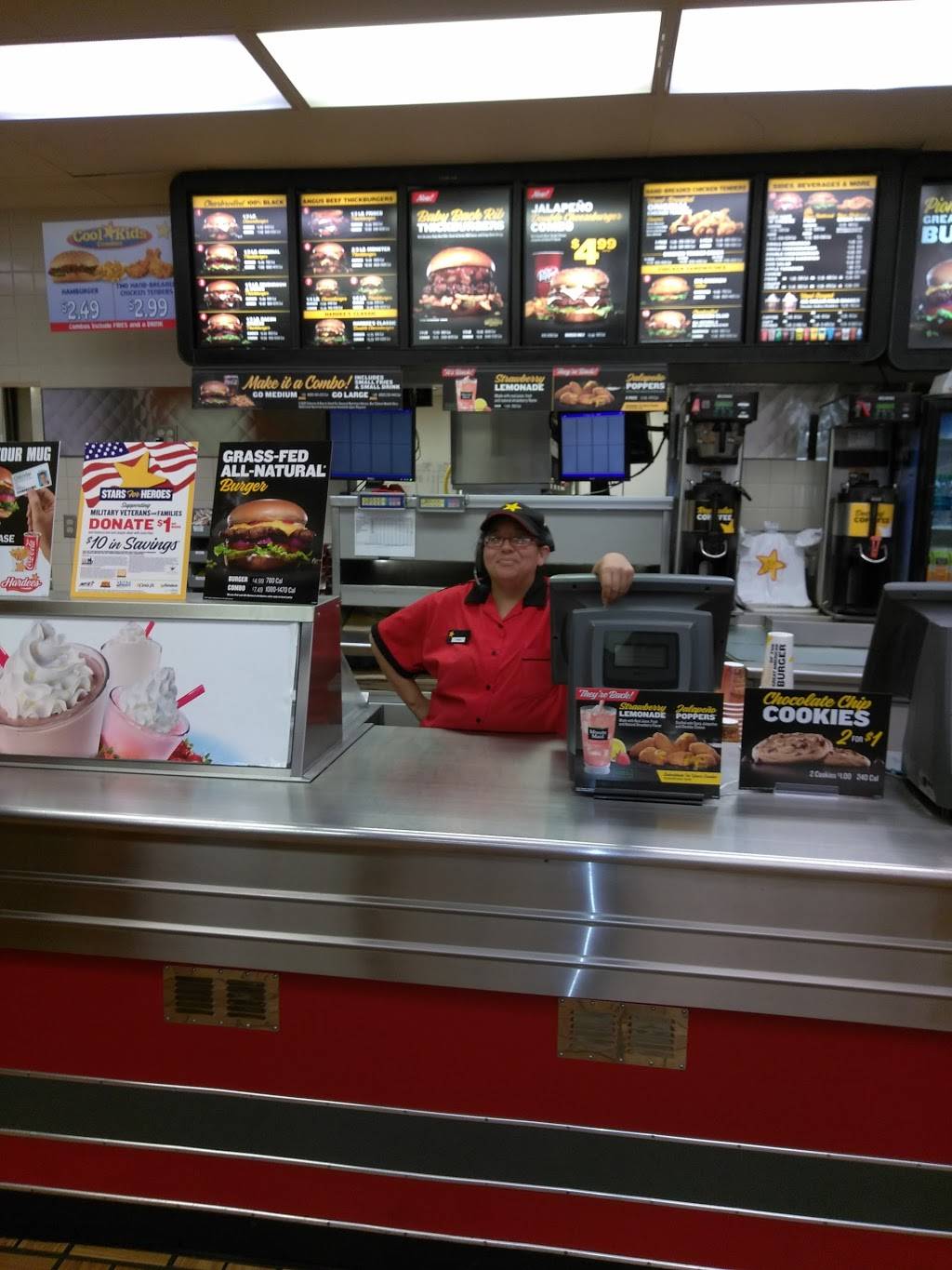 Hardees | restaurant | 1700 Wabash Ave, Springfield, IL 62704, USA | 2175468244 OR +1 217-546-8244