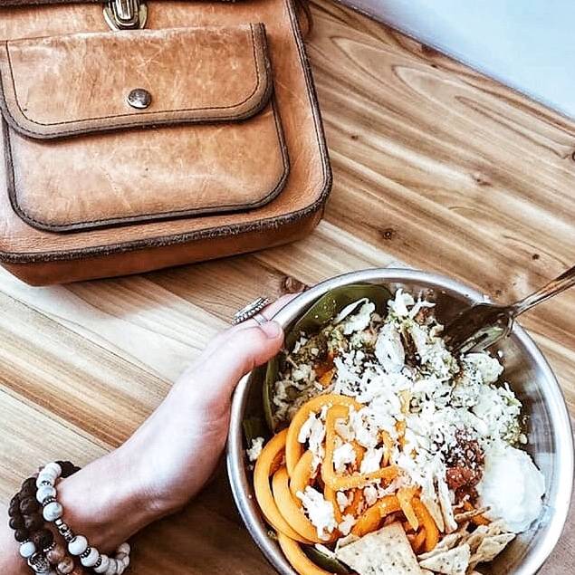 Buddha-Station | meal takeaway | 1165 Avenue Cartier, Québec, QC G1R 2S9, Canada | 4189146911 OR +1 418-914-6911