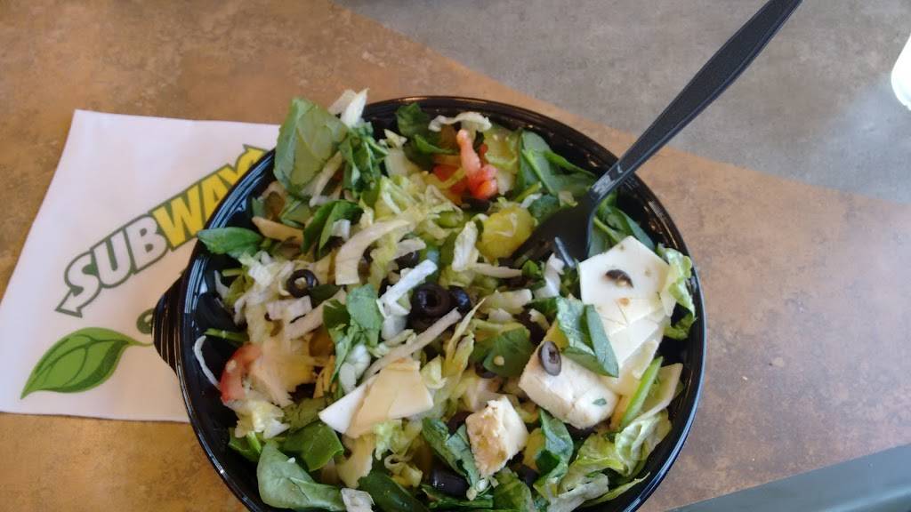 Subway Restaurants | restaurant | 4707 Market St, Hermantown, MN 55811, USA | 2187272338 OR +1 218-727-2338