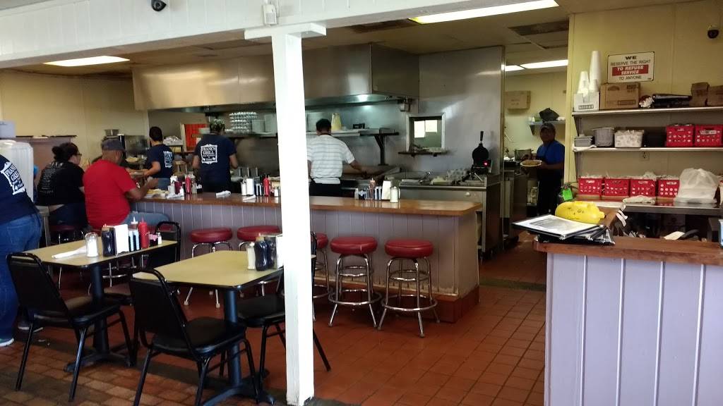 Franks Grill | restaurant | 1915 Mangum Rd, Houston, TX 77092, USA | 7136828221 OR +1 713-682-8221