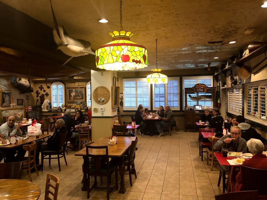 The Crab Cooker | restaurant | 17260 17th St, Tustin, CA 92780, USA | 7145731077 OR +1 714-573-1077