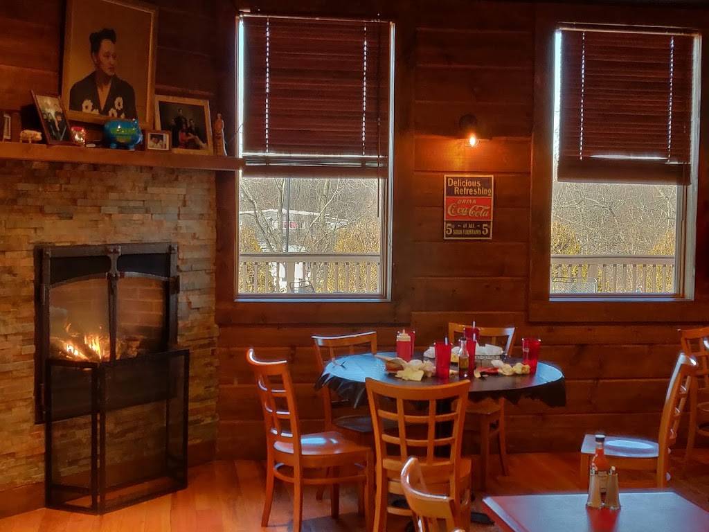 Brothers BBQ | restaurant | 2402 NY-32, Cornwall, NY 12518, USA | 8455344227 OR +1 845-534-4227